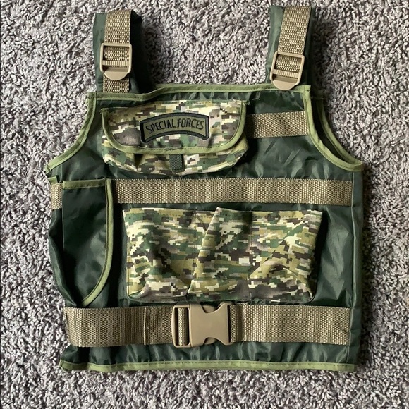 Halloween costumes - Picture 2 of 4